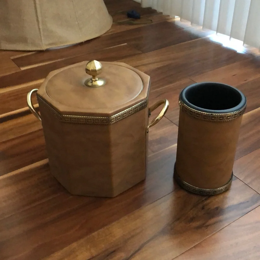 ELEGANCE BY KRAFTWARE FAUX LEATHER MID CENTURY ICE BUCKET & WINE BOTTLE HOLDER
